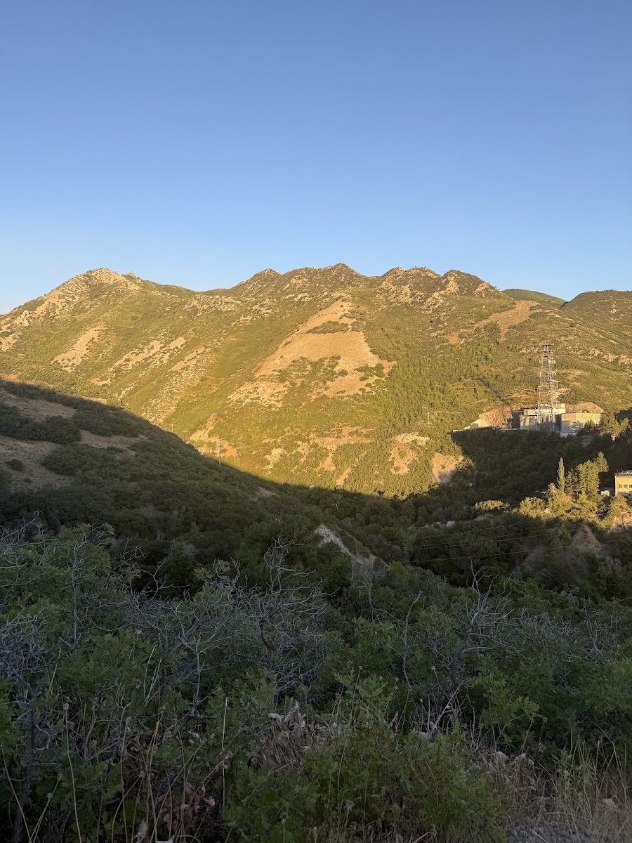 Bonneville Shoreline Trail in Salt Lake City - view (2)