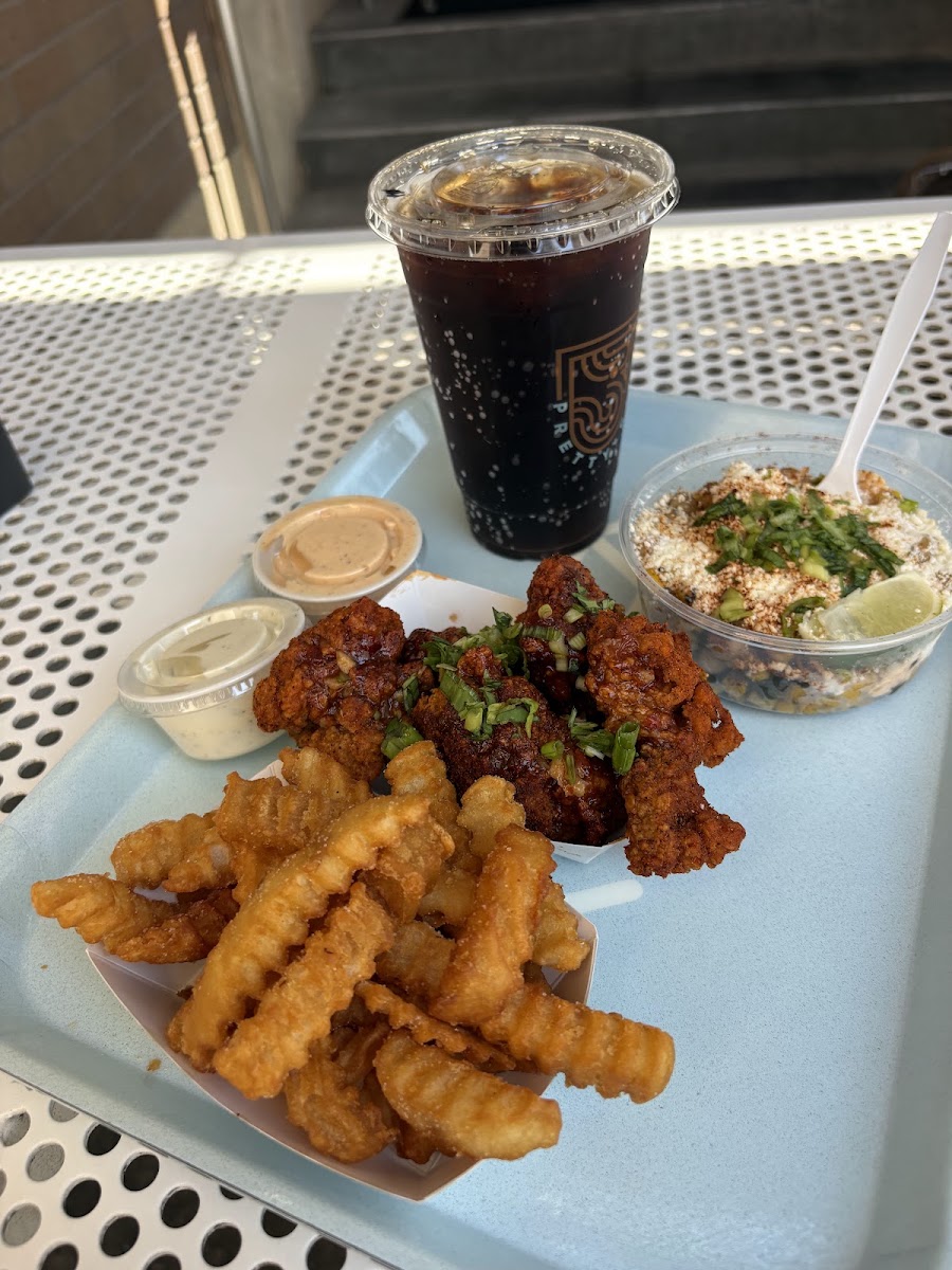 Pretty Bird Hot Chicken, Downtown in Salt Lake City - food and drink (2)