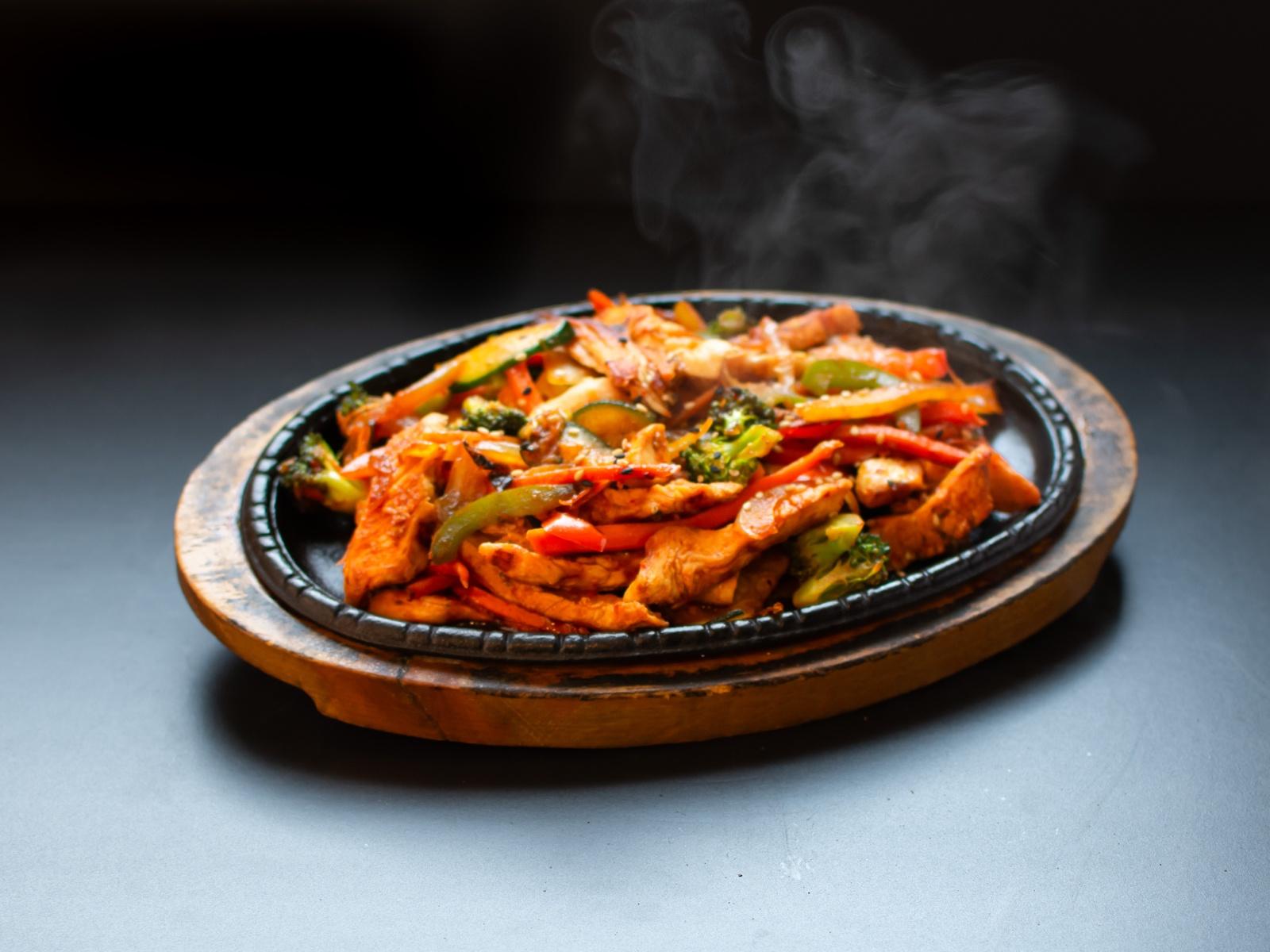 Yellowfinn Grill & Sushi Bar in Salt Lake City - signature dining scene