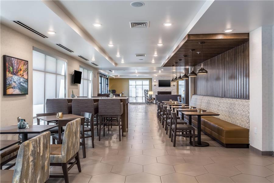 Comfort Inn & Suites Salt Lake City Airport in Salt Lake City - hotel (6)