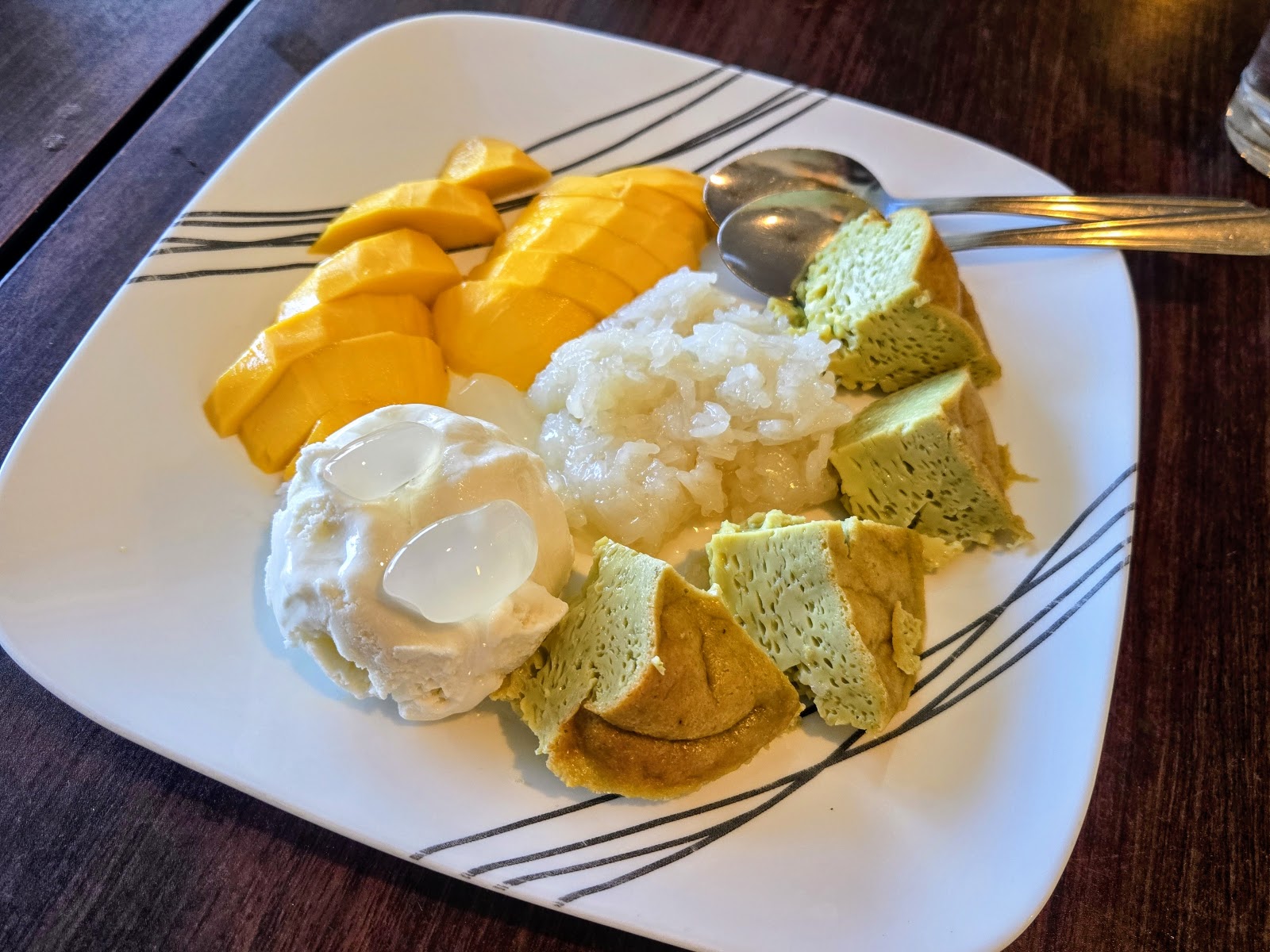 Chanon Thai Café in Salt Lake City - food and drink (6)