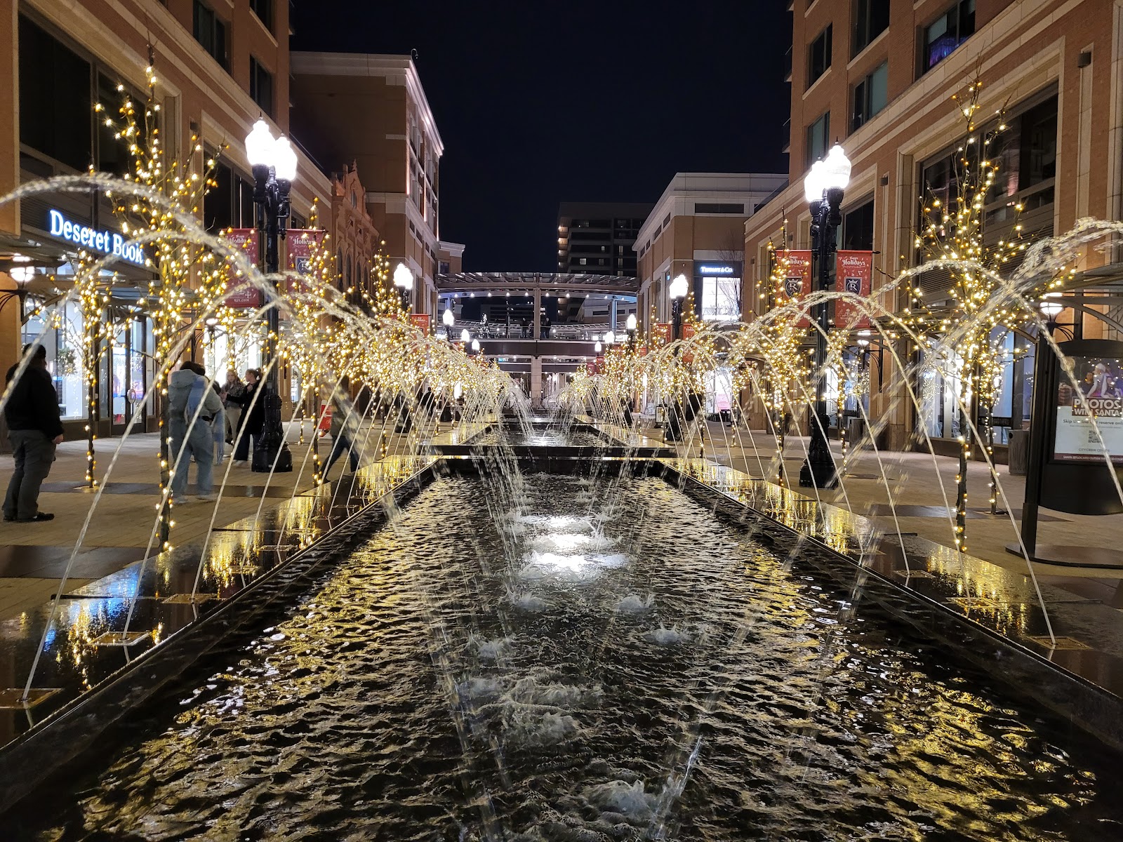 City Creek Center in Salt Lake City - shopping mall (8)