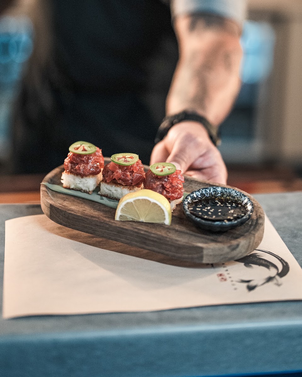 HandoSake Sushi in Salt Lake City - signature dining scene