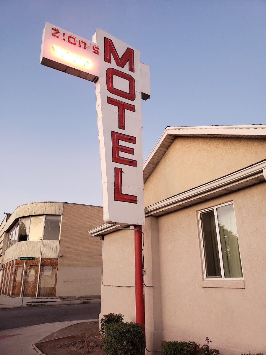 Zions Motel in Salt Lake City - exterior (9)