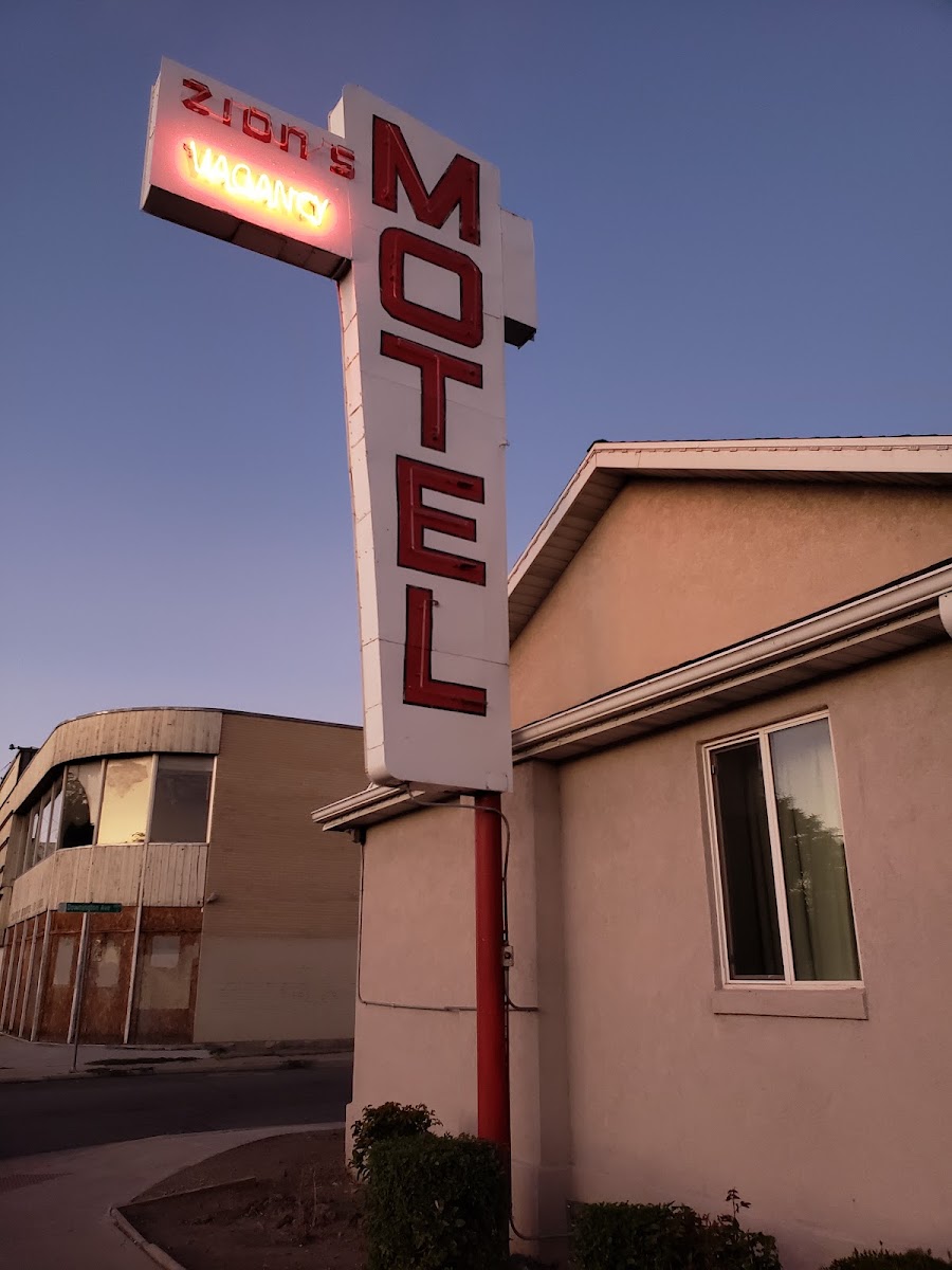 Zions Motel in Salt Lake City - exterior (11)