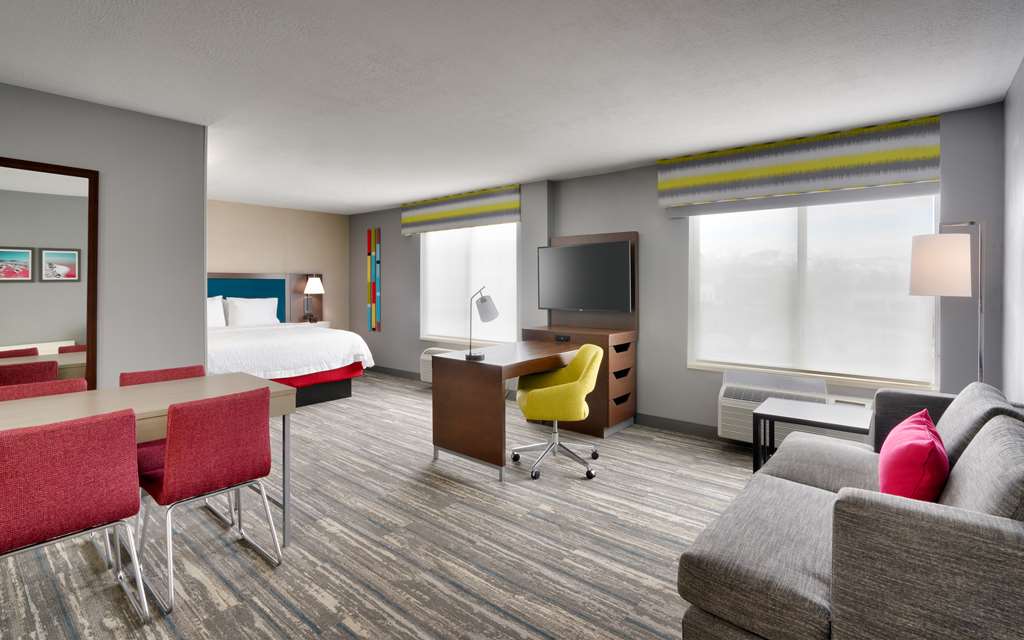 Hampton Inn & Suites Salt Lake City Airport in Salt Lake City - hotel (8)