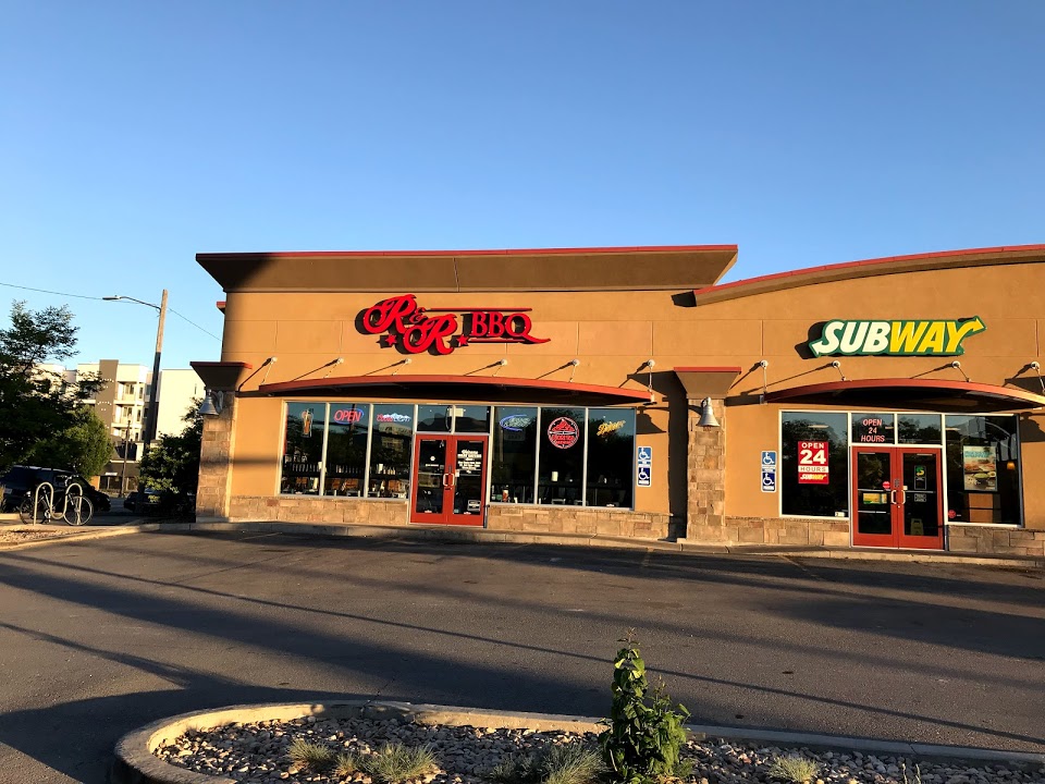 R&R BBQ in Salt Lake City - signature dining scene