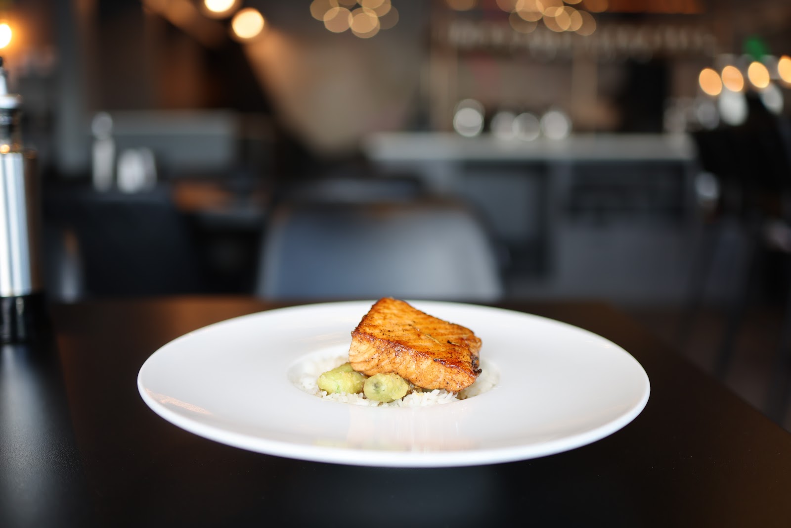Mint Tapas and Sushi 4 (Sugar House) in Salt Lake City - signature dining scene