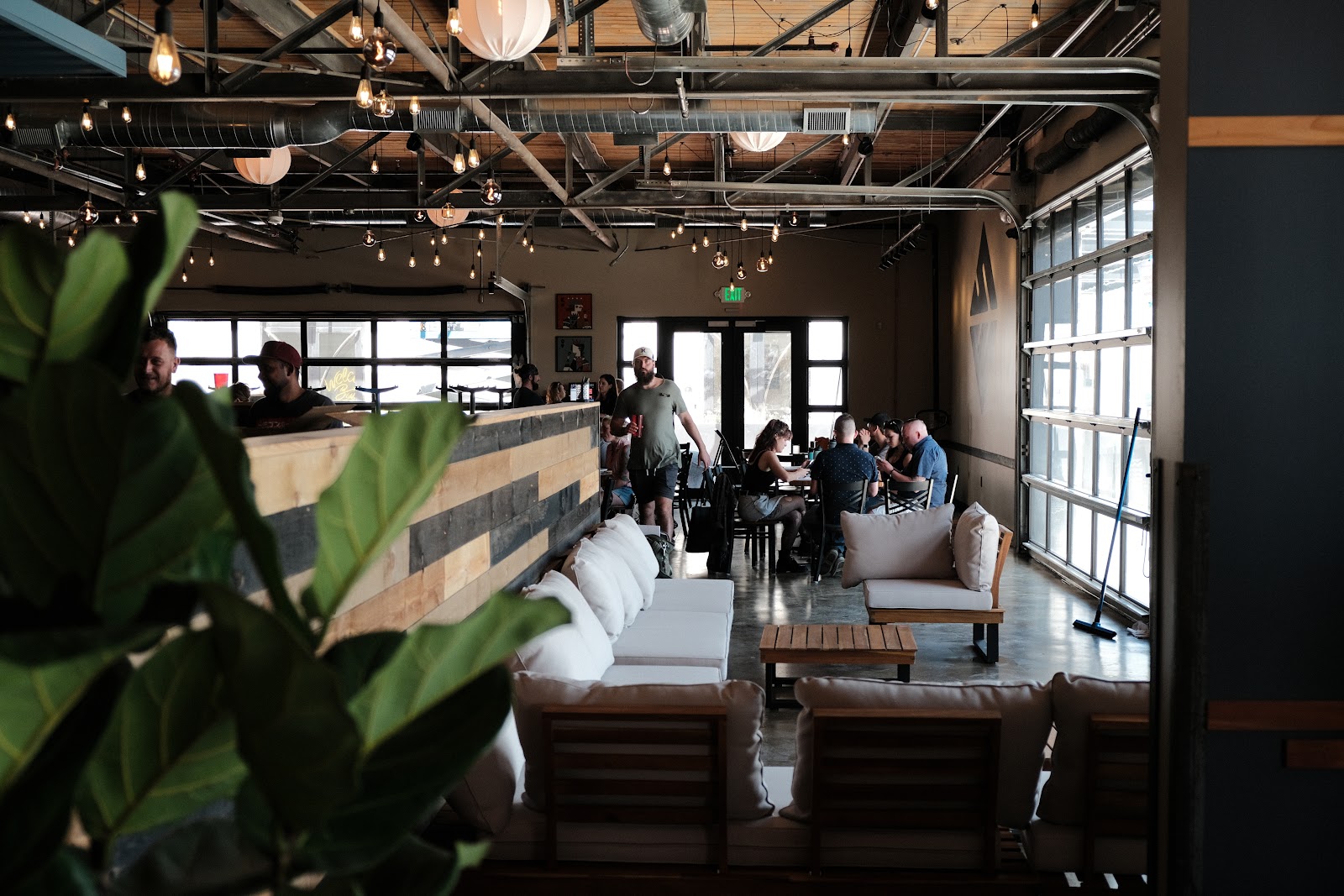 Slackwater Pizza SLC in Salt Lake City - signature dining scene