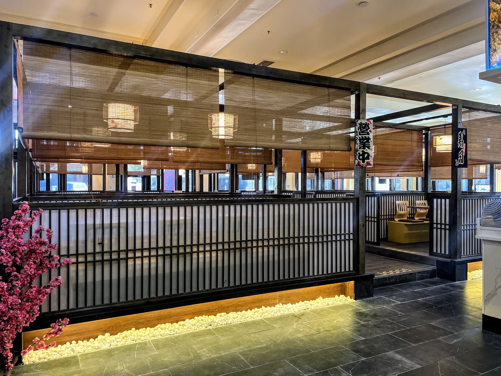 Tokyo Tower Japanese Sushi and Chinese Cuisine in Salt Lake City - signature dining scene