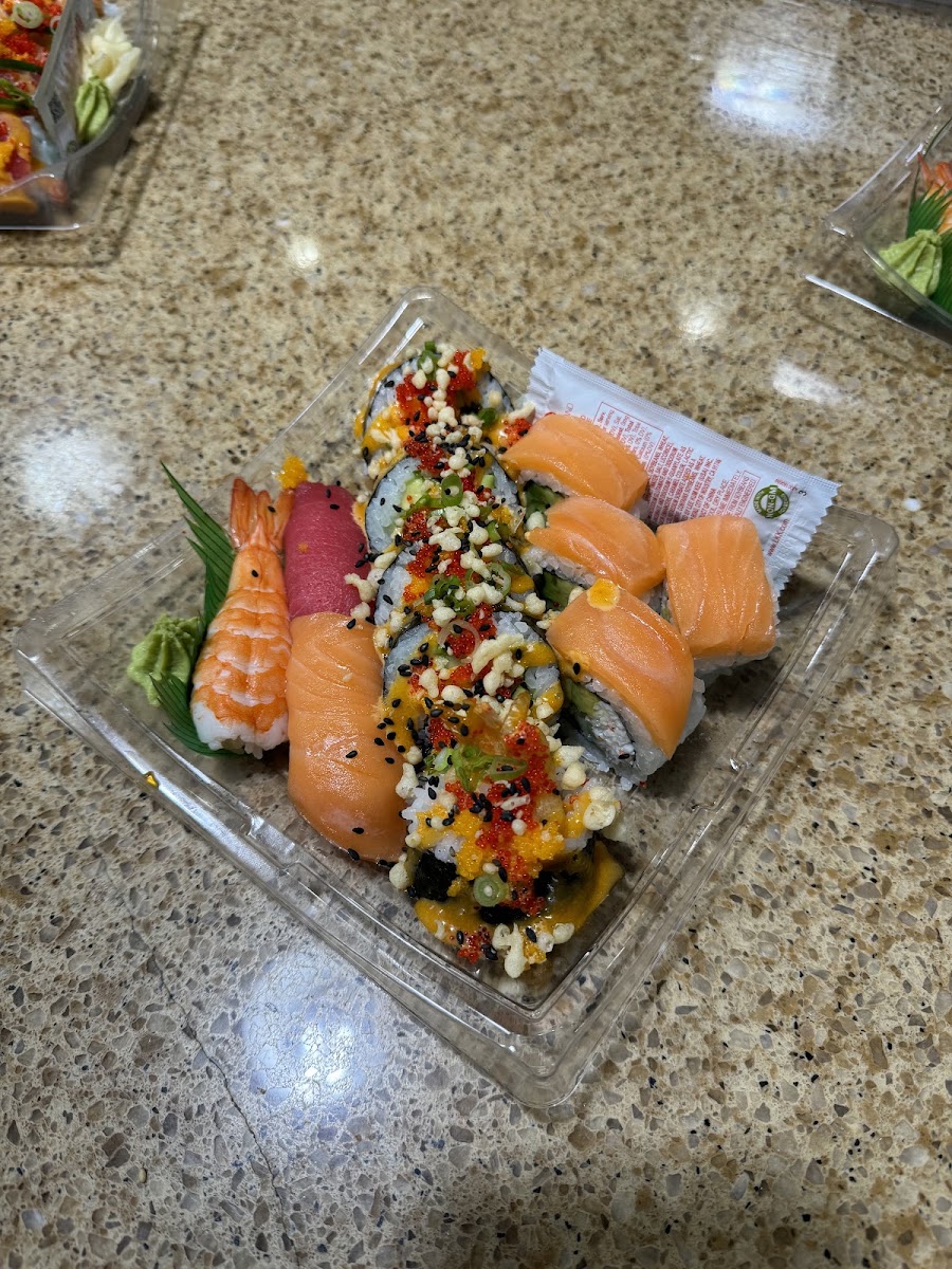 Fresh Sushi in Salt Lake City - signature dining scene